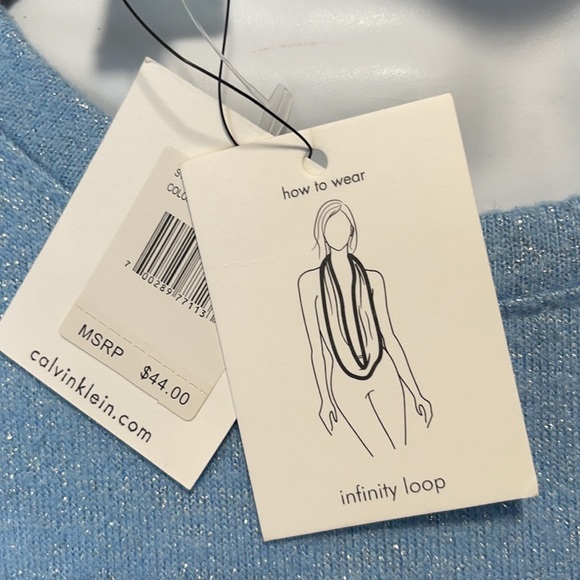 Calvin Klein NWT infinity scarf - Picture 3 of 3